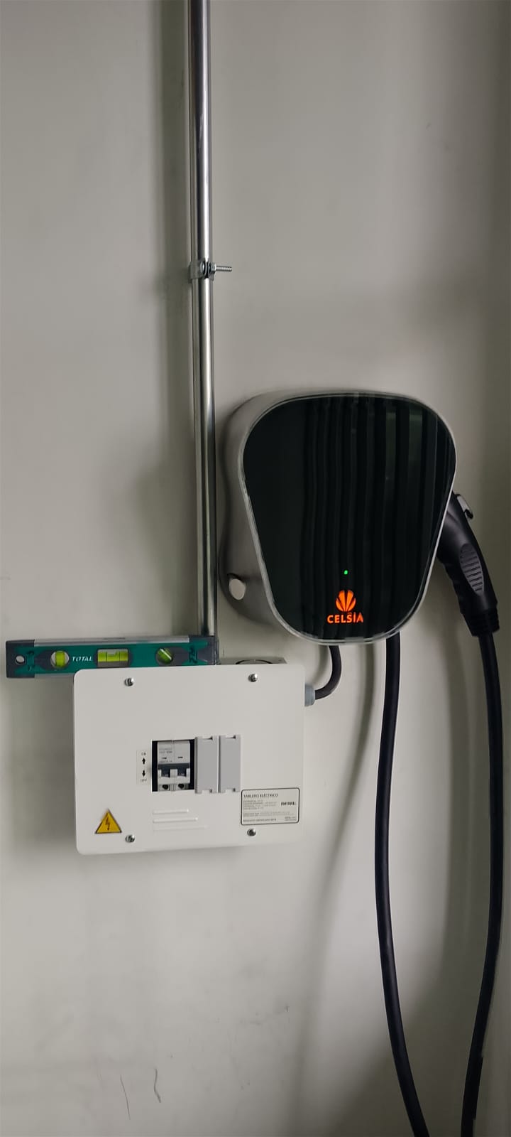Instalación de cargadores eléctricos para vehículos en Bogotá